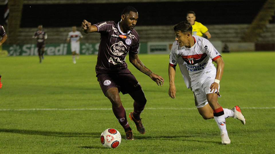 Fora de casa, Palmeiras empata com Ferroviária no primeiro jogo da